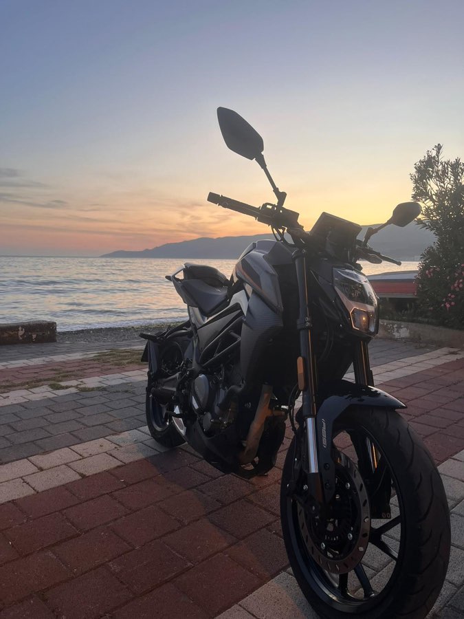 CF Moto 250NK - Foto 4
