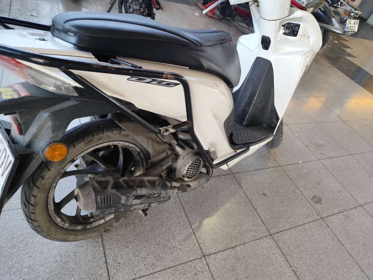 Honda Dio - Foto 3