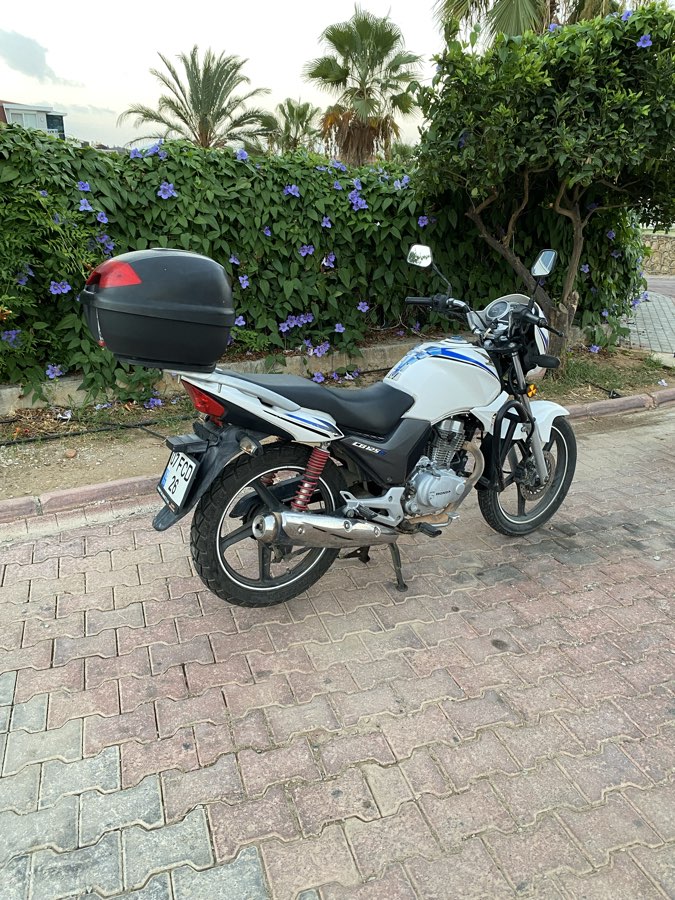 Honda CB125e 2012 - Sorunsuz temiz Honda Cb125e