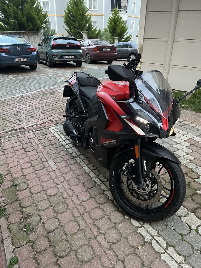 Bajaj Pulsar RS200 - Foto 2