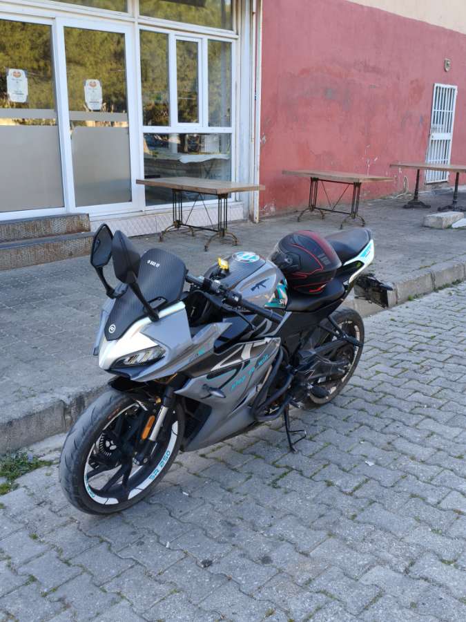 CF Moto 250SR 2023 - ACİL / TEMİZ CFMOTO 250SR – HATASIZ / MASRAFSIZ