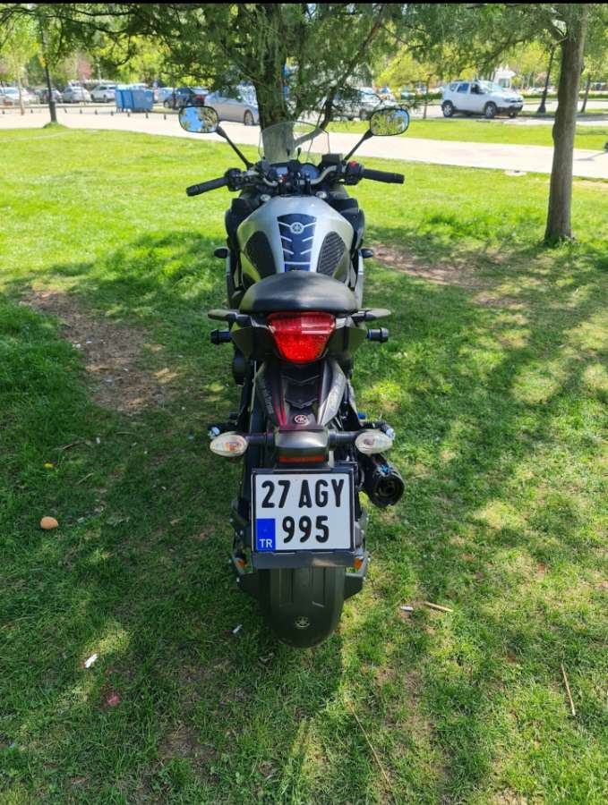 Yamaha XJ6 Diversion - Foto 3