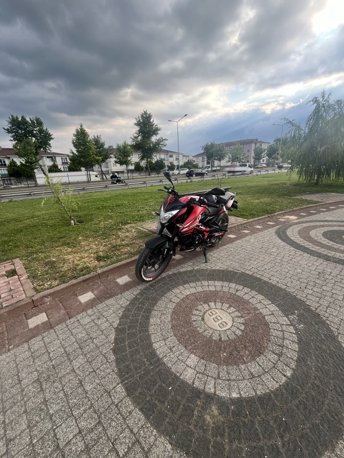 Bajaj Pulsar NS 125 - Foto 5