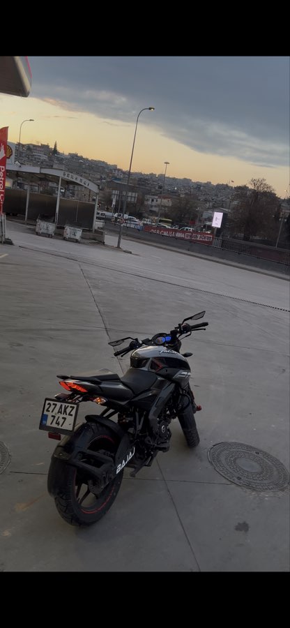 Bajaj Pulsar NS 200 - Foto 4