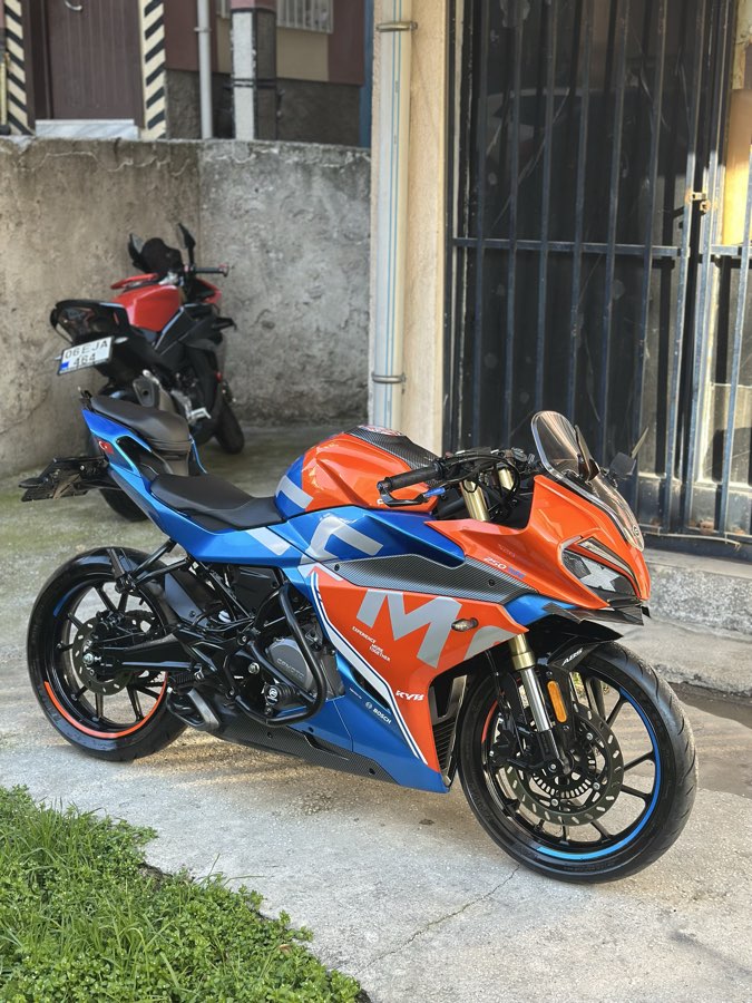 CF Moto 250SR - Foto 2