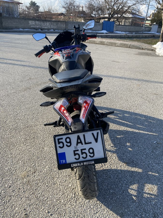 Bajaj Pulsar RS 200 - Foto 5