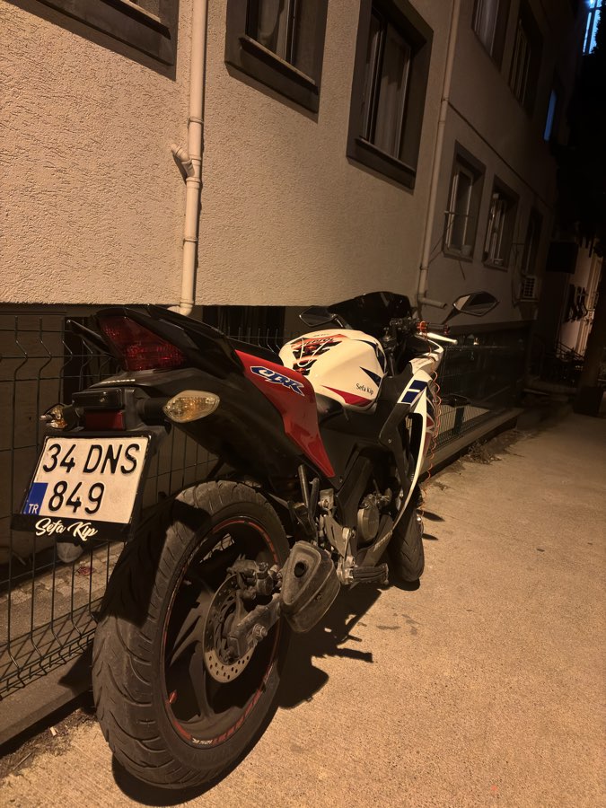 Honda CBR 125R 2005 - HONDA CBR 125R