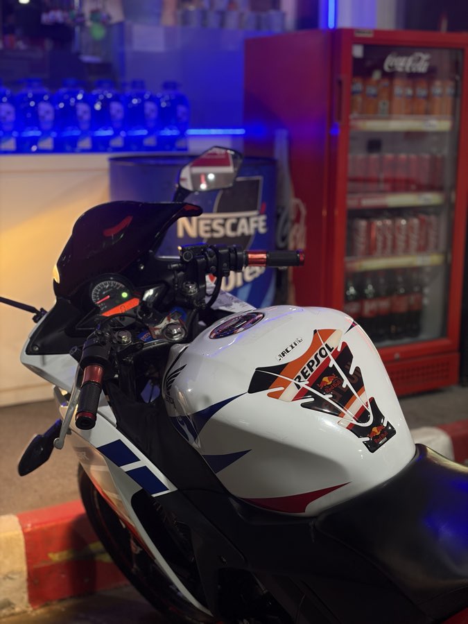 Honda CBR 125R - Foto 5