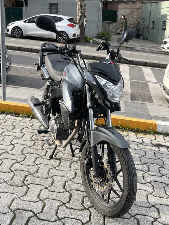 RKS 125R - Foto 2