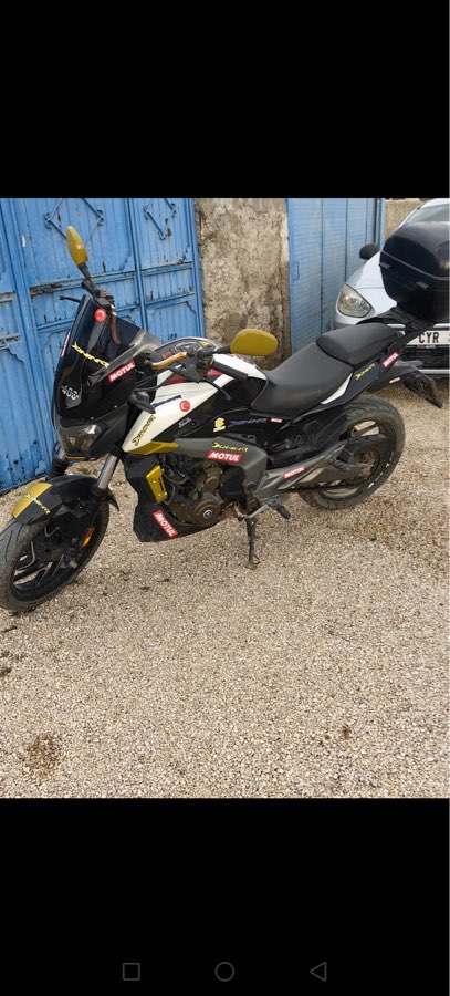 Bajaj 2017 - Foto 3