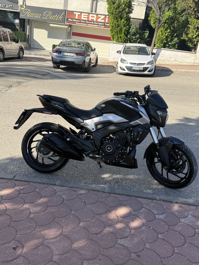 Bajaj Dominar 250 - Foto 2