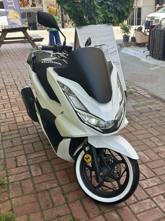 Honda PCX 2024 2024 - HONDA PCX 2024 MODEL