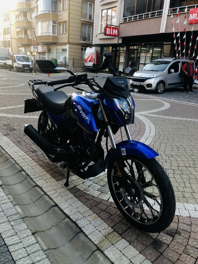 Revolt RT3 2025 - fotoğraf 3