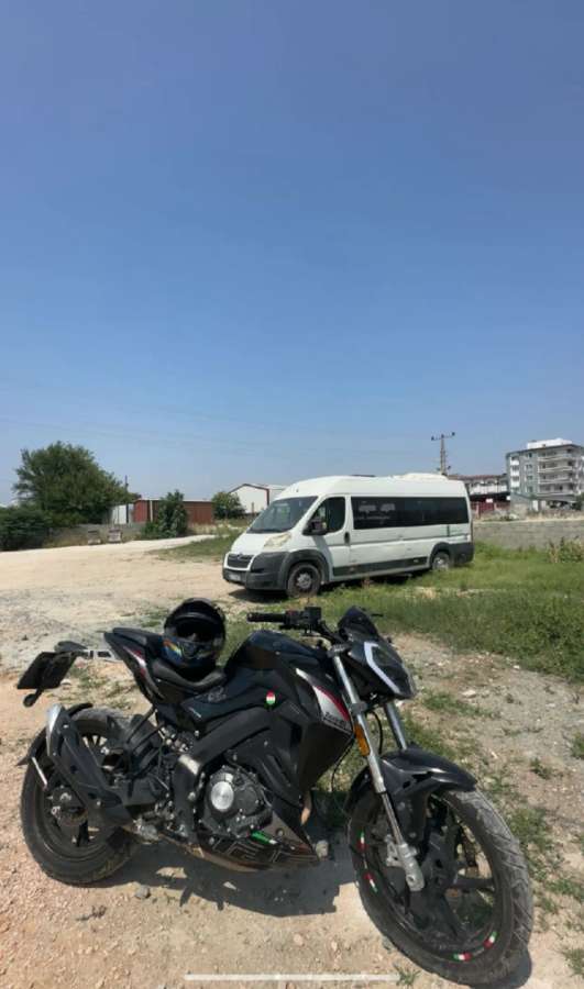 Benelli BN 125 - Foto 4