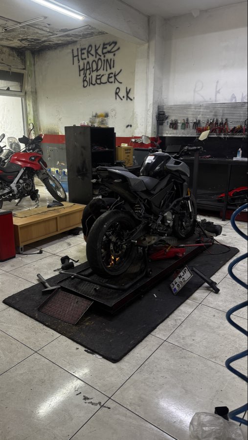 CF Moto 250NK - Foto 2