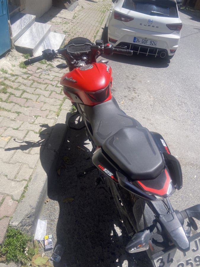 Bajaj Pulsar NS125 2026 - NS 125 ABS TIKIRINDA