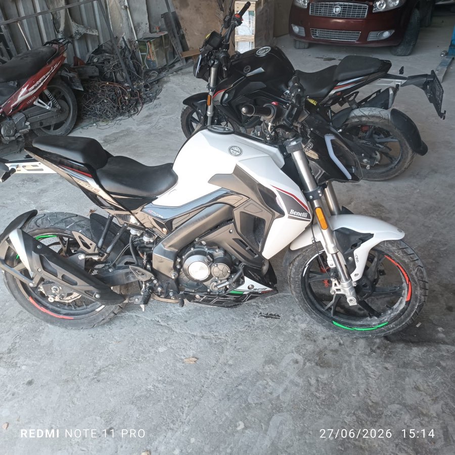 Benelli BN 125 2023 - NAKİT İHTİYACINDAN ACİL SATILIK BENELLİ 125S