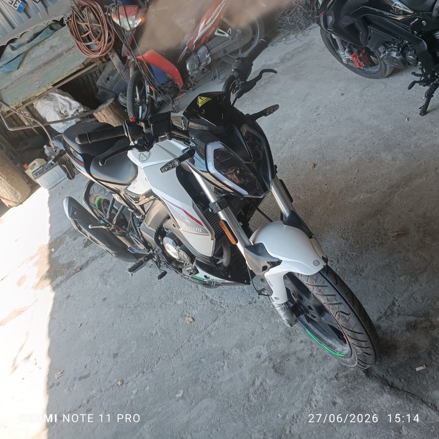 Benelli BN 125 - Foto 2