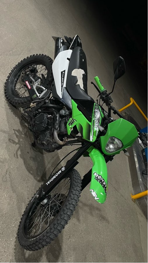Mondial X-Treme MAXX 200 2021 - Mondial Xtreme max200i