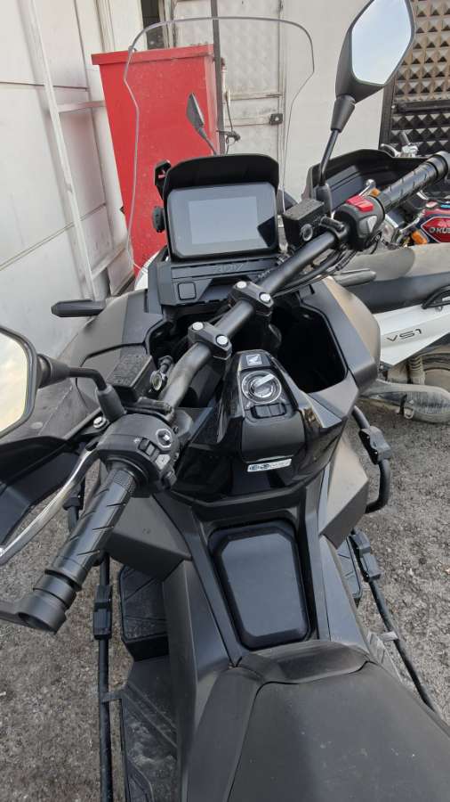 Honda ADV350 2025 - Honda adv 350SE
