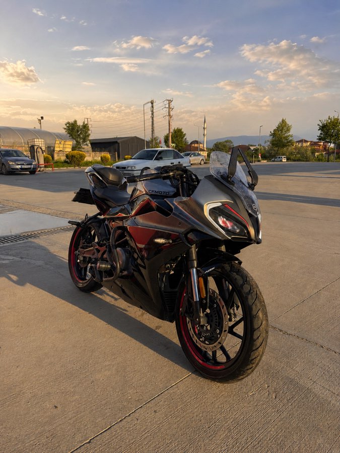 CF Moto 250SR 2023 - 2023 CFMOTO 250SR | 10.xxx KM | Hasar Kaydı Yok cf
