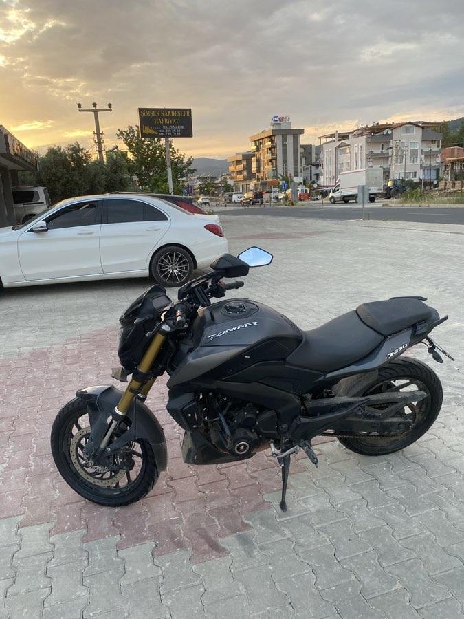 Bajaj Dominar 250 - Foto 3