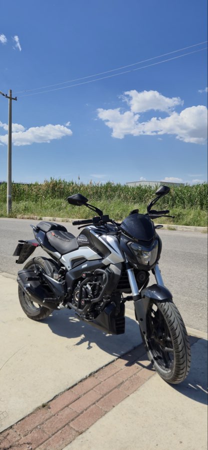 Bajaj Dominar 250 - Foto 2