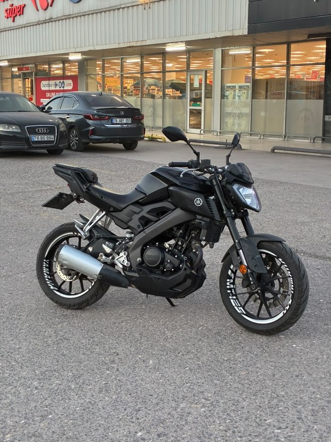 Yamaha MT-125 - Foto 2