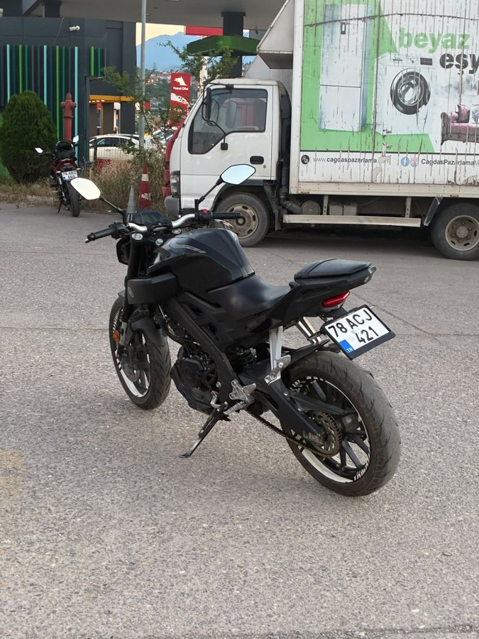 Yamaha MT-125 - Foto 4