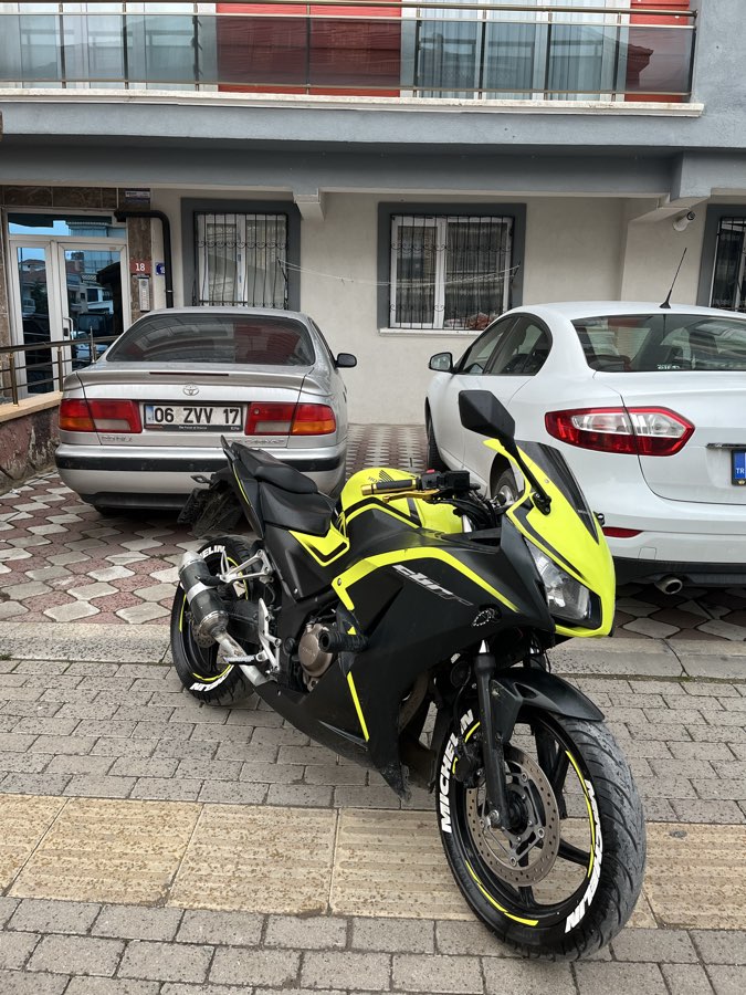 Honda CBR300R - Foto 3