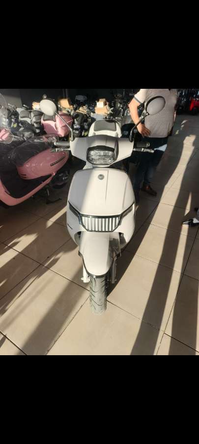 Yuki RİSOTTO S 125 2026 - YUKİ RİSOTTO S 50/125 CC B EHLİYET UYGUN ÖZEL SERİ ANAHTARIZ ÇALIŞTIRMALI SIFIR MOTOR