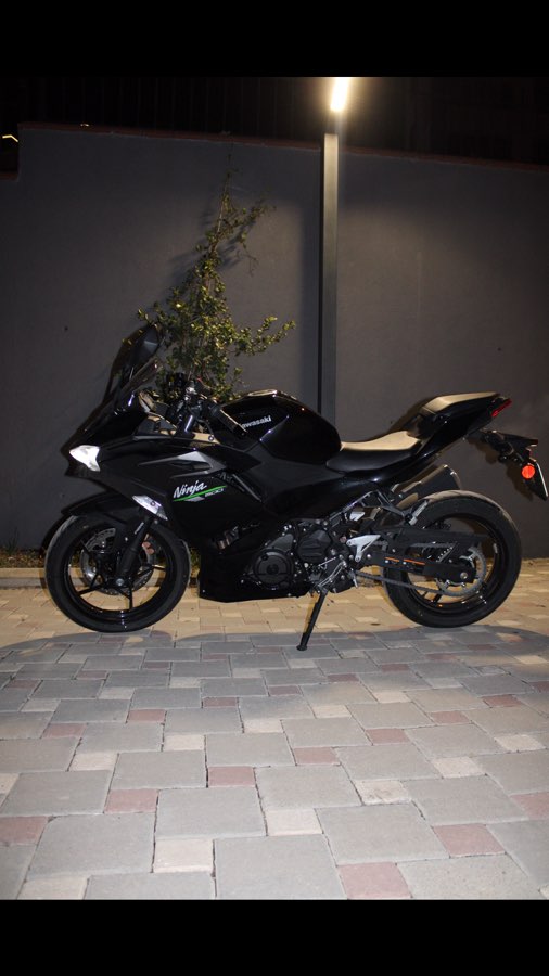 Kawasaki Ninja 300 - Foto 3