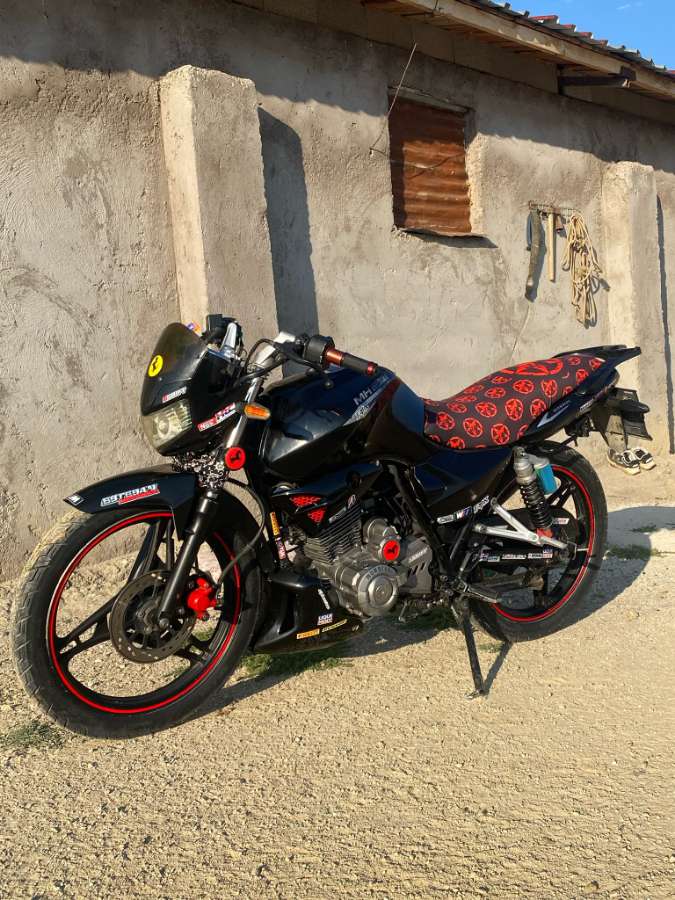 Mondial 125 MH Drift 2017 - Motorum özenle bakılmıştır sınıfının en iyilerin den  dir .
2017 Mondial mh dirift olup 200 hp cevri