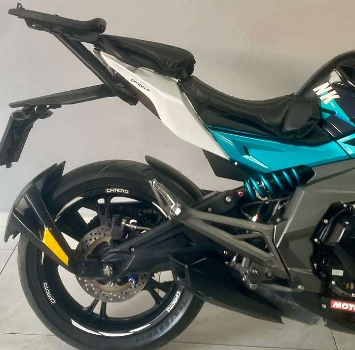 CF Moto 400NK - Foto 5