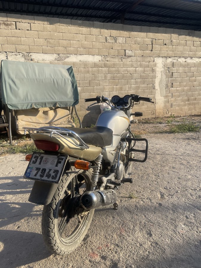Yamaha YBR - Foto 3