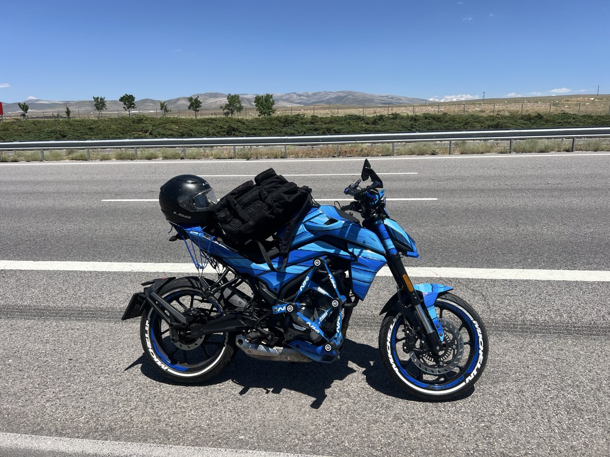 CF Moto 250NK - Foto 4