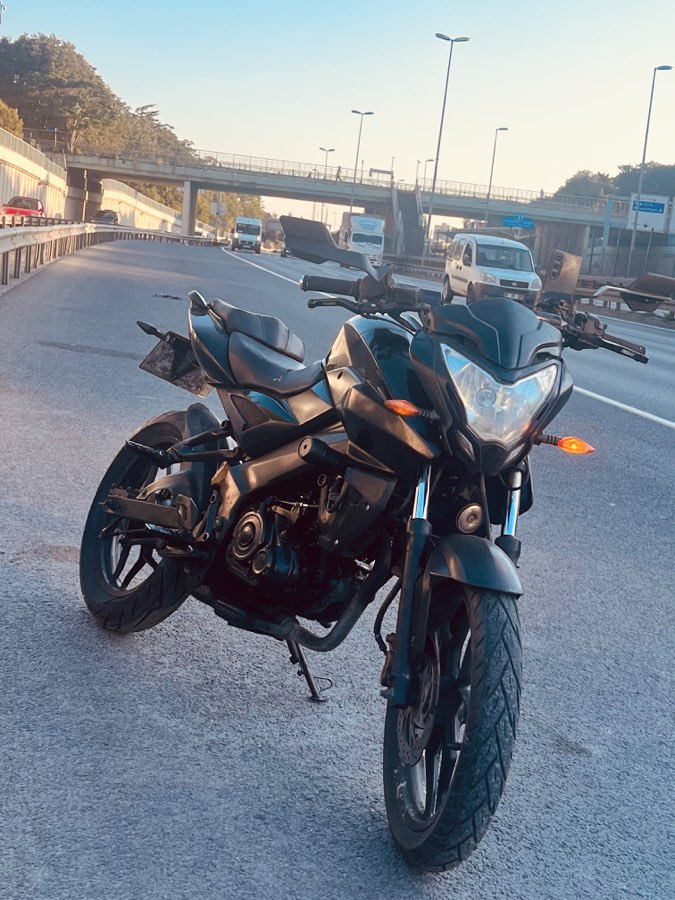 Bajaj Pulsar 150 2015 - fotoğraf 2