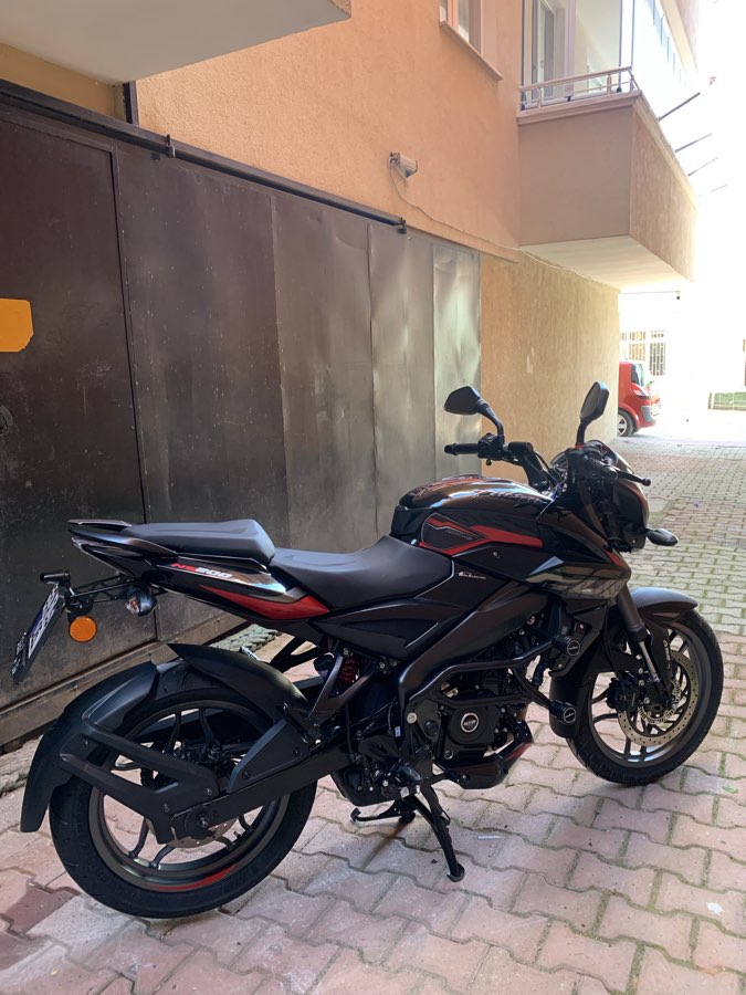 Bajaj Pulsar NS 200 2024 - fotoğraf 2