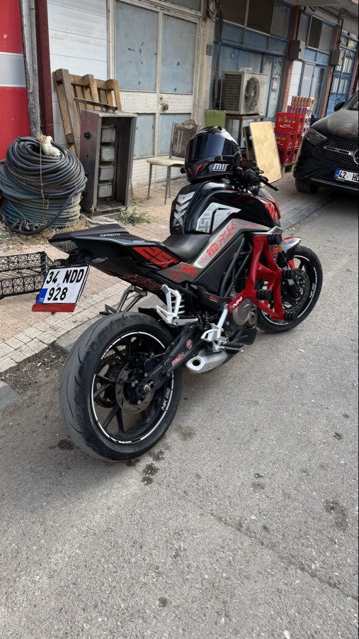 CF Moto 250NK 2022 - fotoğraf 3