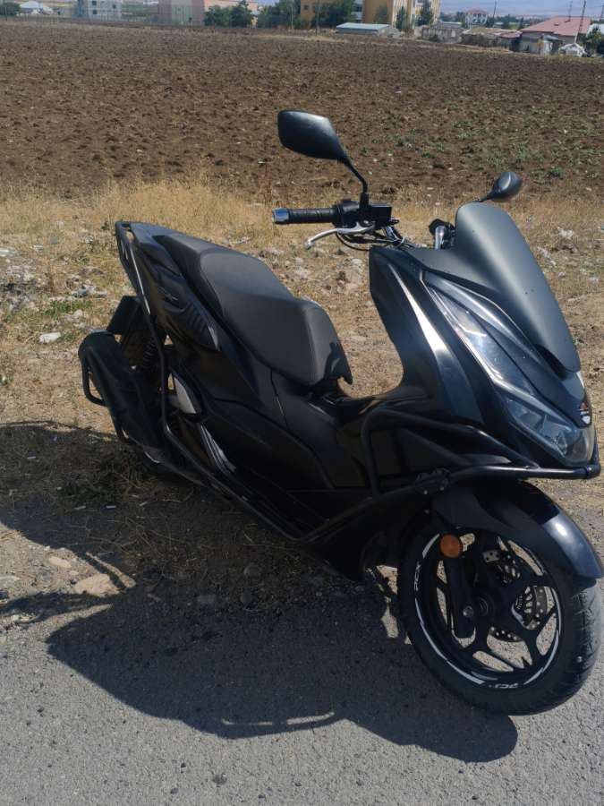 Honda Pcx 2023 - fotoğraf 3