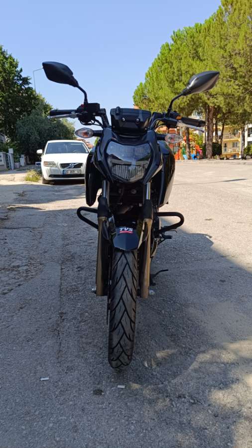 TVS Apache RTR 200 4V 2023 - fotoğraf 2