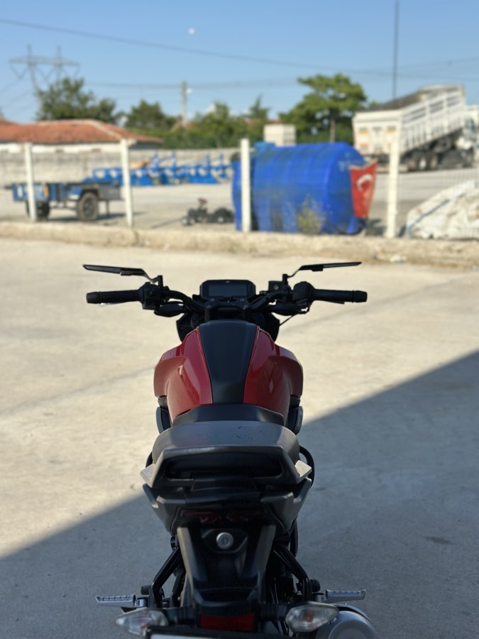 TVS Raider 125 2024 - Motorum Tvs raider 125 8000 km servis bakımlı mekanik arızası yoktur