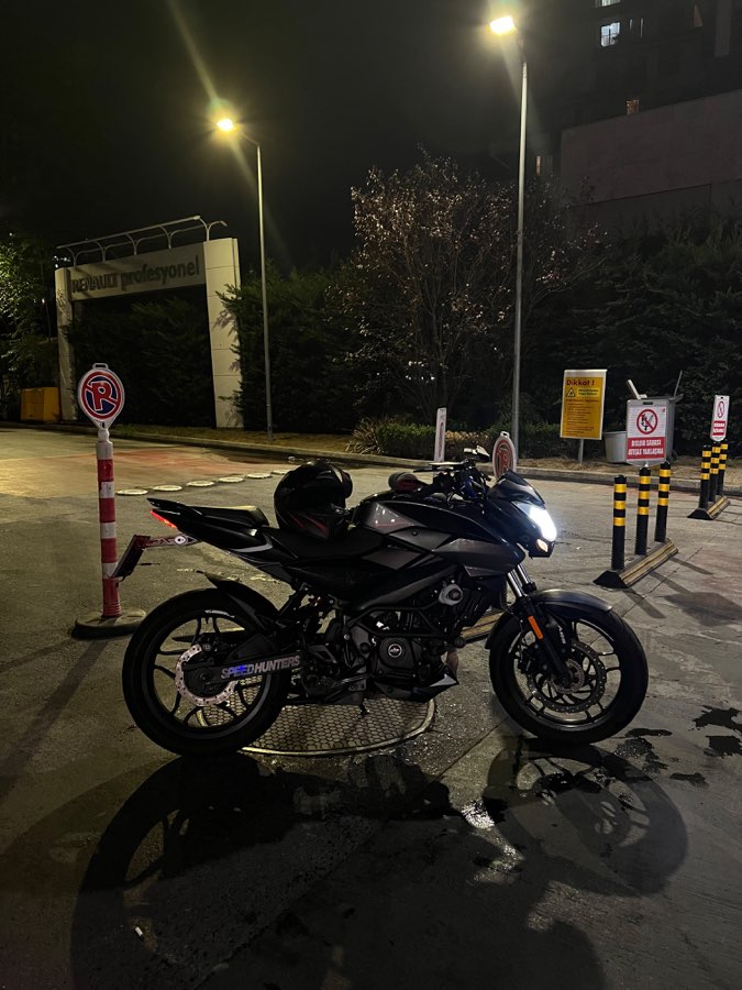 Bajaj Pulsar NS200 2023 - fotoğraf 2