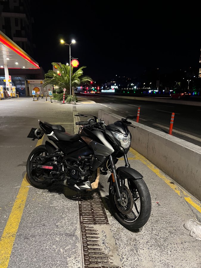 Bajaj Pulsar NS200 2023 - fotoğraf 3