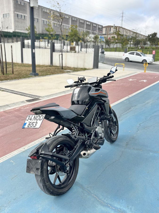 CF Moto 250NK 2025 - fotoğraf 2