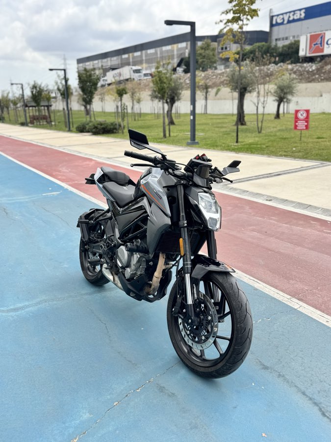 CF Moto 250NK 2025 - fotoğraf 3