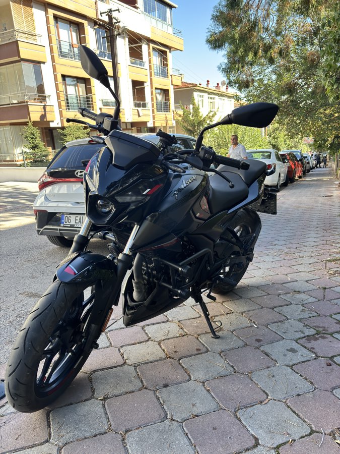 Bajaj Pulsar N250 2023 - fotoğraf 2