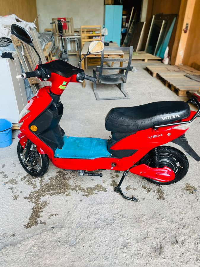 Volta VS1 2022 - Volta VSX elektrikli scooter satılıktır. Faturası mevcut değildir