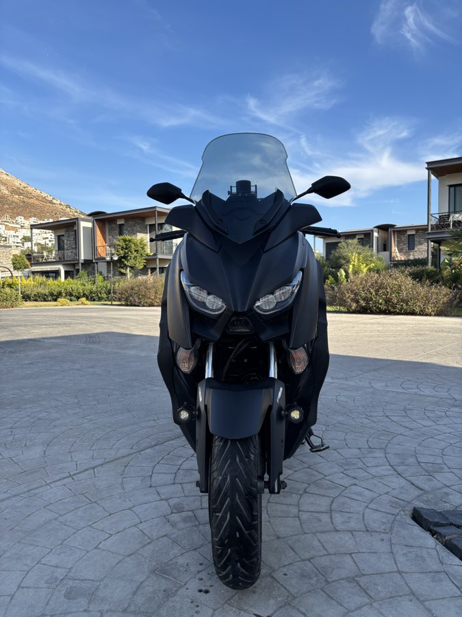 Yamaha XMAX 250 Tech MAX 2020 - fotoğraf 3