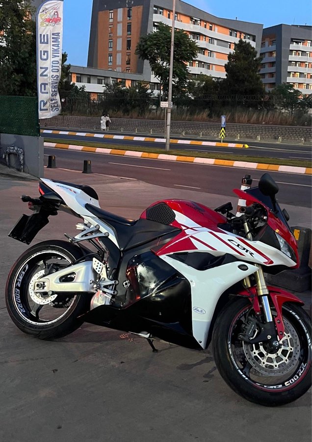 Honda CBR600RR 2012 - DİRİ 600RR | Gerçek Motorcuya